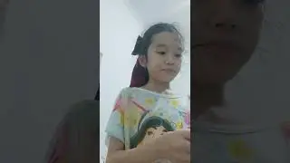 unboxing photo card new jeans