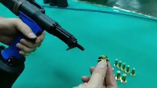 Pneumatic rivet gun RL-6312L with Long stroke suited for Jack nuts.
