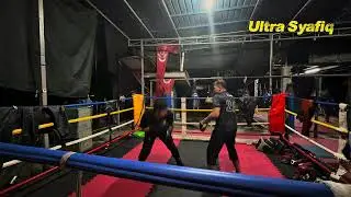Pure boxing ASMR 🥊 Clean hits with Adidas Tilt 200 gloves. Feel every punch, no music, just sound 