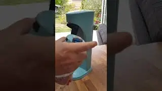Making fizzy water with the Omnifizz Drinkmate 