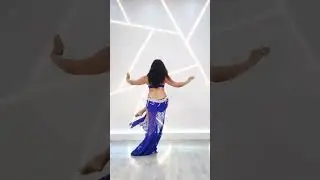 Indian girl perform belly dance.