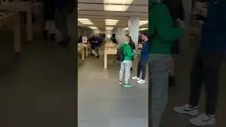 Apple Store Berkshire 