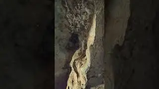в красной пещере