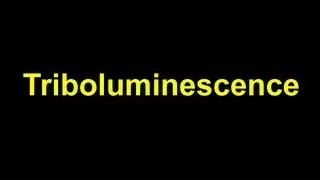 Triboluminescence of Quartz
