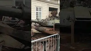 Это уже в мировой истории. Уничтожена техника РФ на показе в Европе