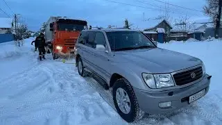 Попытка вытащить КАМАЗ на Toyota Land Cruiser 100! 23 000 кг против 2500 кг 