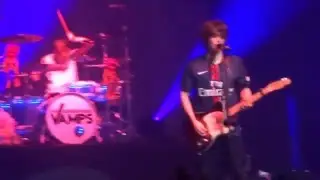 The Vamps - Wake Up - Zenith de Paris 22/04/16