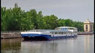 Дискотека на воде.