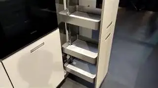 Тренды Eurocucina 2018 - матовые фасады, низкий цоколь, столешница вровень