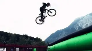 Bagjump Freestyle Airbag - Skateboard & Bike BigAir, Snowboard, Ski and FreeDrop
