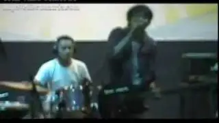 LunariaN - Etalase Debat Manekin (live at GOR Bulungan)