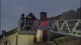 🚒👩‍🚒👩‍🚒👩‍🚒🪚🏠                       Cornicione Pericolante                 Legnano  06Feb23