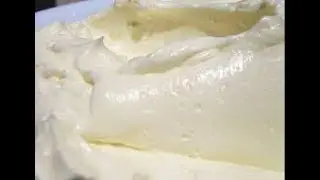 Sour cream for cake