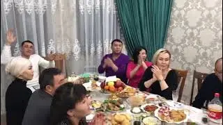 Күміс құмған ай. Той көп болсын