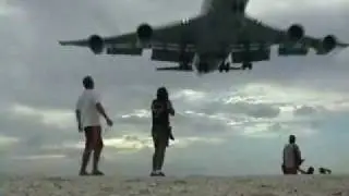 SXM - KLM Boeing 747 St Maarten Maho Beach