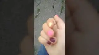 Гуляю в во дворе! ( Первый ролик на улице) ЛИЦО Не ПОКАЖУ!😐....
