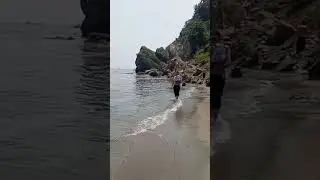 море, девки, белый песок!