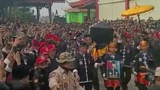 🔴[ Video Clips ] Pemindahan makam Guru Besar IKS.PI Kera Sakti H.R Totong Kiemdarto