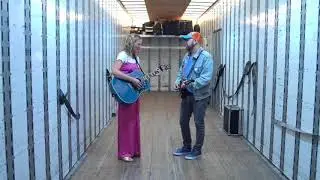 Sugarland: "Come Talk To Me" (Trailer Sessions)