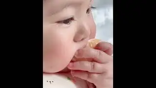 Jeruk Orange Nom nom time #baby #cutebaby #cute #newborn