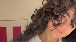 Adriana Lumina está realizando una transmisión en vivo PONIÉNDOME MI MASCARILLA