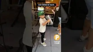 Niño Tocando Güira 