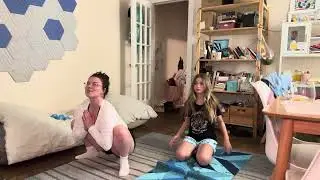 13 minute mother daughter yoga ❤️
