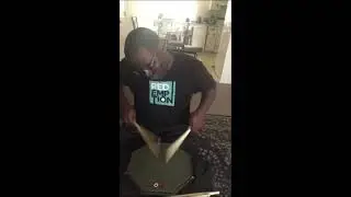 300 bpm Single Stroke Roll practice (16th notes)