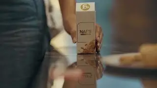 NAF'S Donut Almond Vanilla Milk 