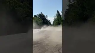 Две одинаковые жиги исполнили
