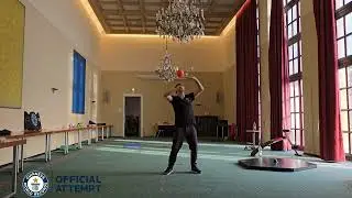 Michael Ferreri Guinness World Record Most touches with the head while overhead juggling 3 balls2025