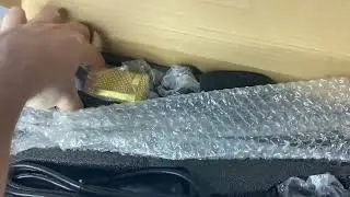 Конденсаторный студийный микрофон