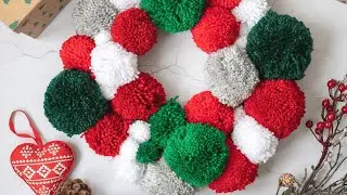 How To Make - Christmas Pom Pom Wreath
