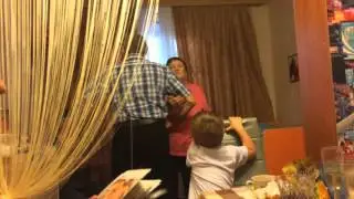 Веселые танцы. Танцуют все!