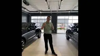 2023 Volvo XC60 Plus vs  Ultimate