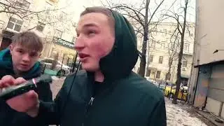 Залил перцовкой дурака за то, что напал с бутылкой👊