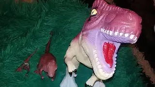 BOSS DINOSAUR!!! *dinosaur in car*