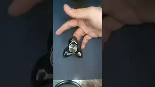 [Spinning effect] Damned Design Triad XL Zirconium simple but fasinating #edc #fidget #listoffidget