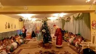 Дед мороз зажигает)))