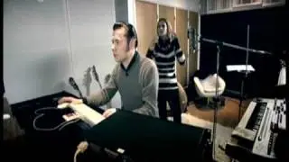 MAKING OF 'MACHT DER GEWOONTE' - deel 2 - ISABELLE A - Rode Loper Special  2008