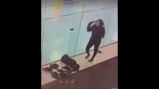 ОХ УЖ ЭТИ ПРОЗРАЧНЫЕ СТЕНЫ   