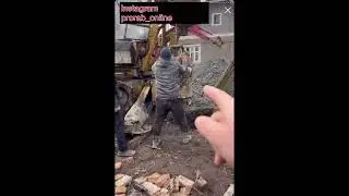 Страшна діра посеред стройки