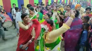 বিয়ে বাড়ির নাচ