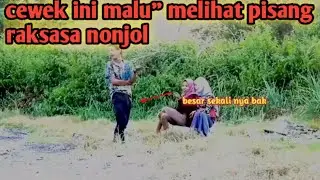 PRANK PISANG RAKSASA !!! CEWEK INI MELOTOT MELIHAT SI BOTAK NONGOL PART 12