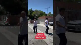 2 Vs 1 Defense #foryou #selfdefense #reaction #boxing #howto #fighting #fyp #jiujitsu #ossmerch