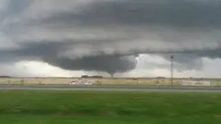 Tornado en Chascomus Buenos Aires, Argentina 23 de enero de 2014