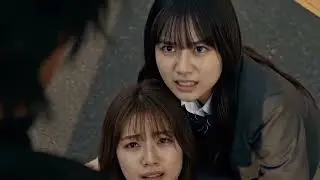 Schoolgirl vs Falling City – Insane Japanese Apocalypse Scene! 