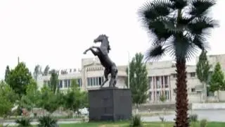 Ильхам Алиев  В каждом районе люди хотят,чтобы их города и села стали еще краше и благоустроеннее