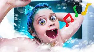 EU SÓ QUERIA TOMAR UM BANHO EM PAZ! 🛀 *DEU RUIM* 😭 Shower Simulator ( Alec GO! )