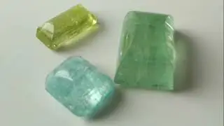 Кабошоны аквамарина, берилла, гелиодора
